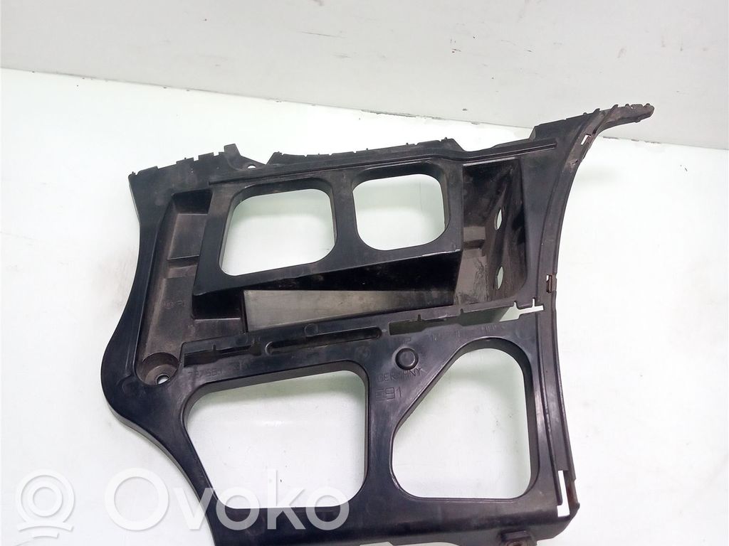 Rear bumper mounting bracket   51127127716