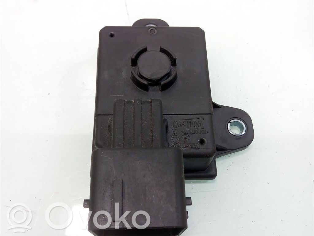 Peugeot 308 Ignition relay 