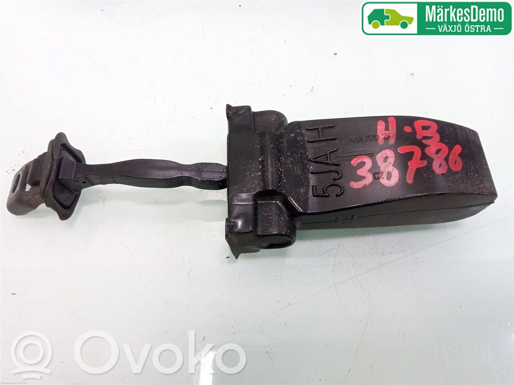 KIA Ceed Takaoven pidätin 
