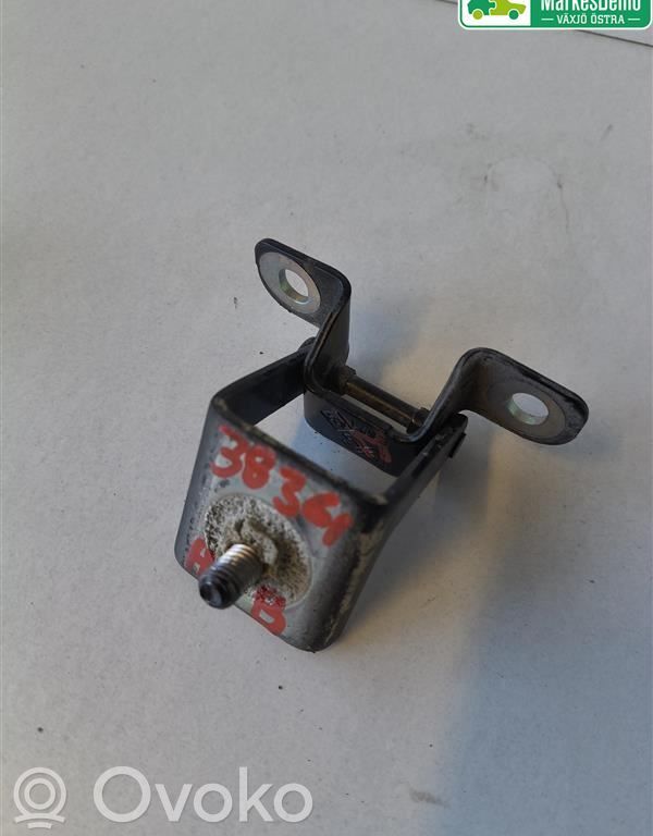 Renault Clio IV Tailgate/trunk/boot hinge 