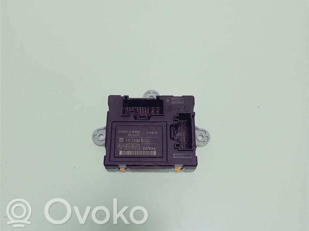 Volvo XC70 Door control unit/module 