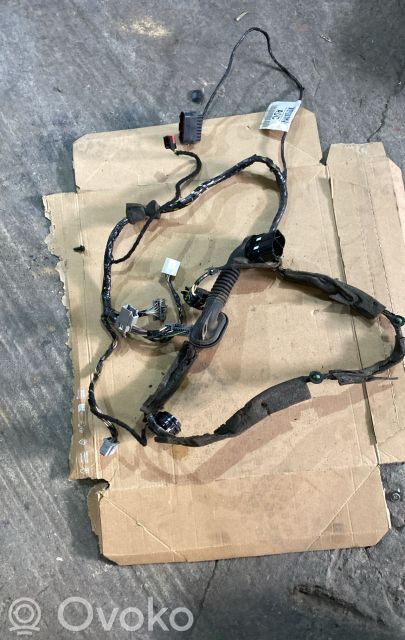 Cableado de puerta trasera   BV6T14K138
