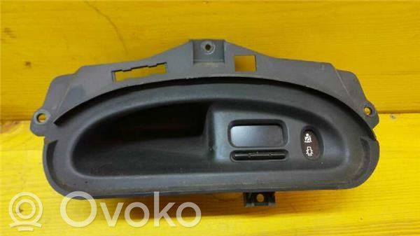 GPS navigation control unit/module   7700840351