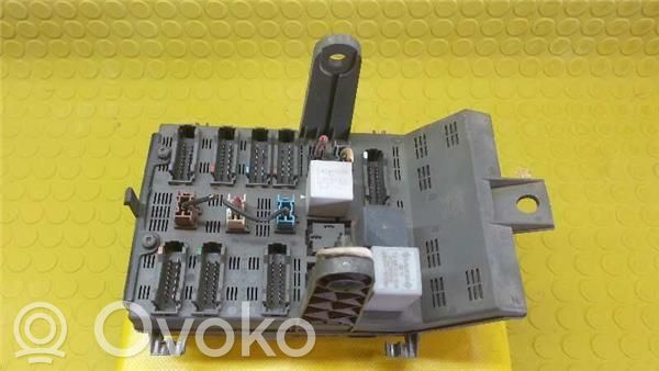 Renault Laguna I Módulo de fusible 