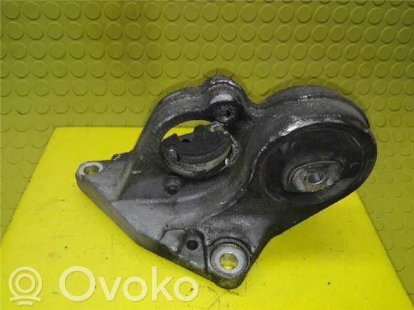 Citroen C5 Engine mounting bracket 