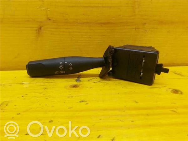 Light switch   33780502