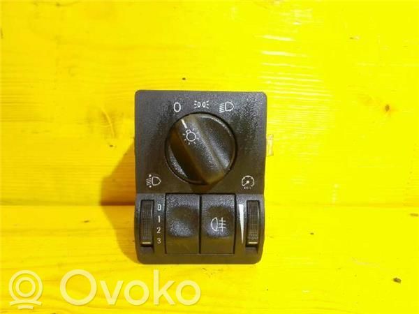 Opel Astra G Light switch 