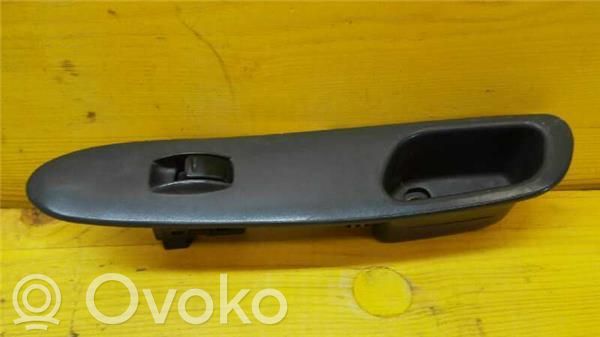Daewoo Nubira Electric window control switch 