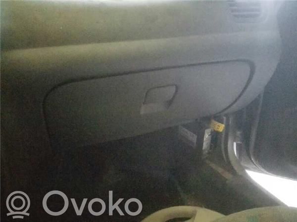 Glove box   96330397