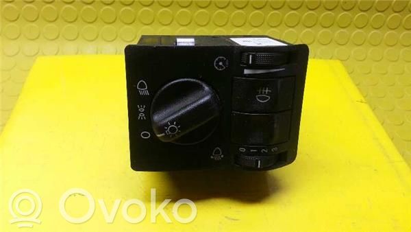 Opel Astra G Light switch 