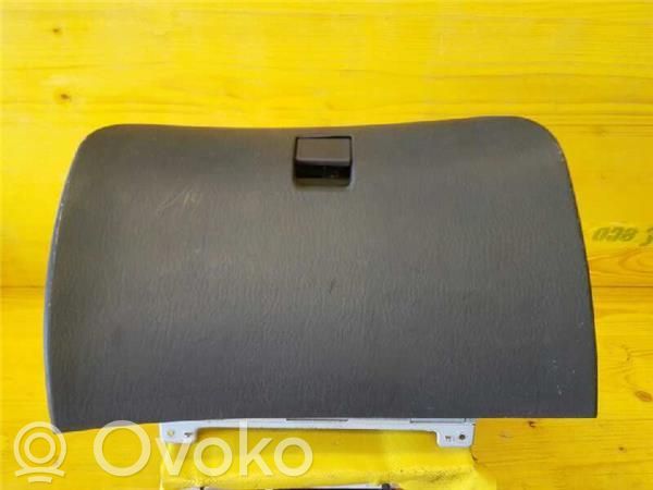 Hyundai Accent Glove box 
