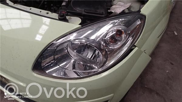 Renault Twingo II Lampa przednia 