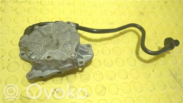 Volkswagen PASSAT B6 Vakuumo pompa 