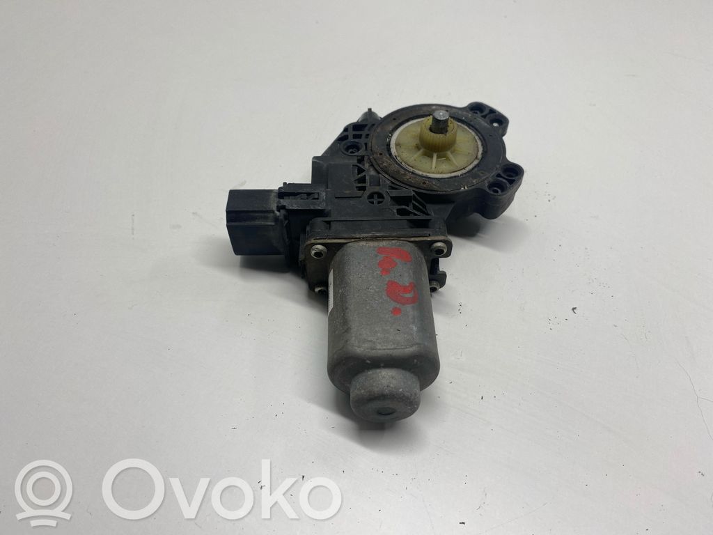 Silnik regulatora szyby drzwi przednich   430090D0,1203160732514