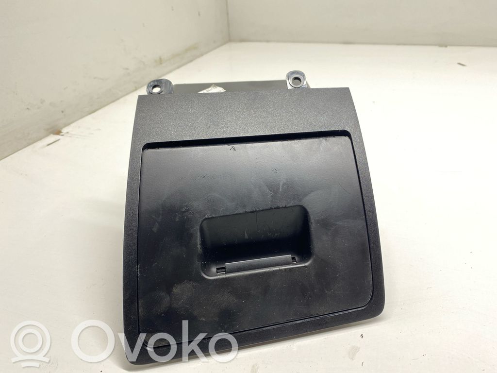 Hansikaslokero   585300105