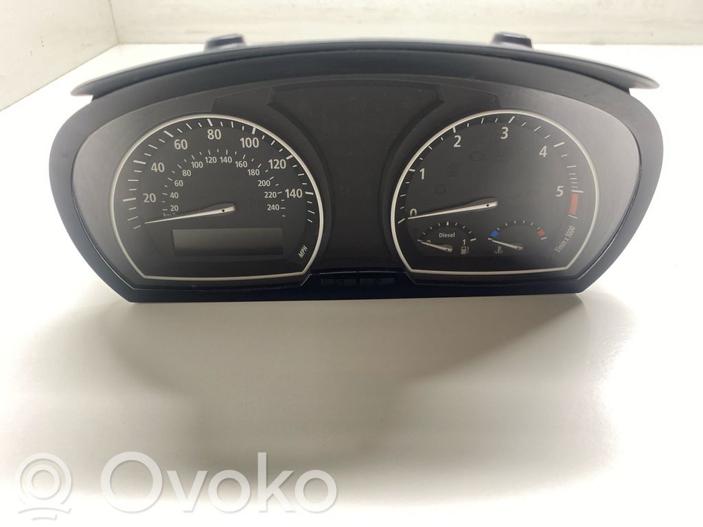 BMW X3 E83 Speedometer (instrument cluster) 