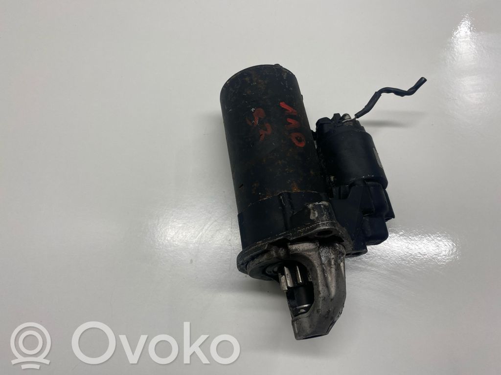 BMW X3 E83 Starter motor 