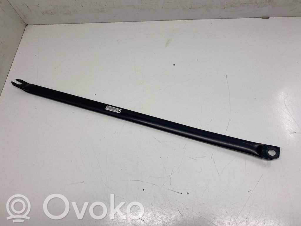BMW 1 E81 E87 Muu moottoritilan osa 