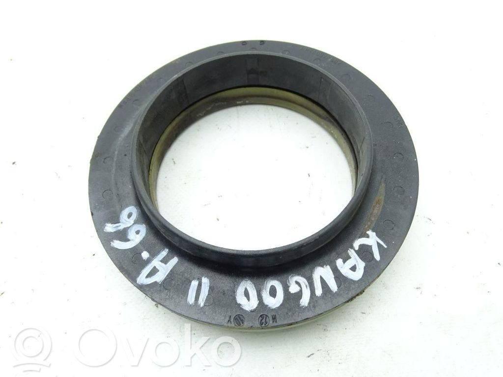 Renault Kangoo II Lower shock absorber bracket 