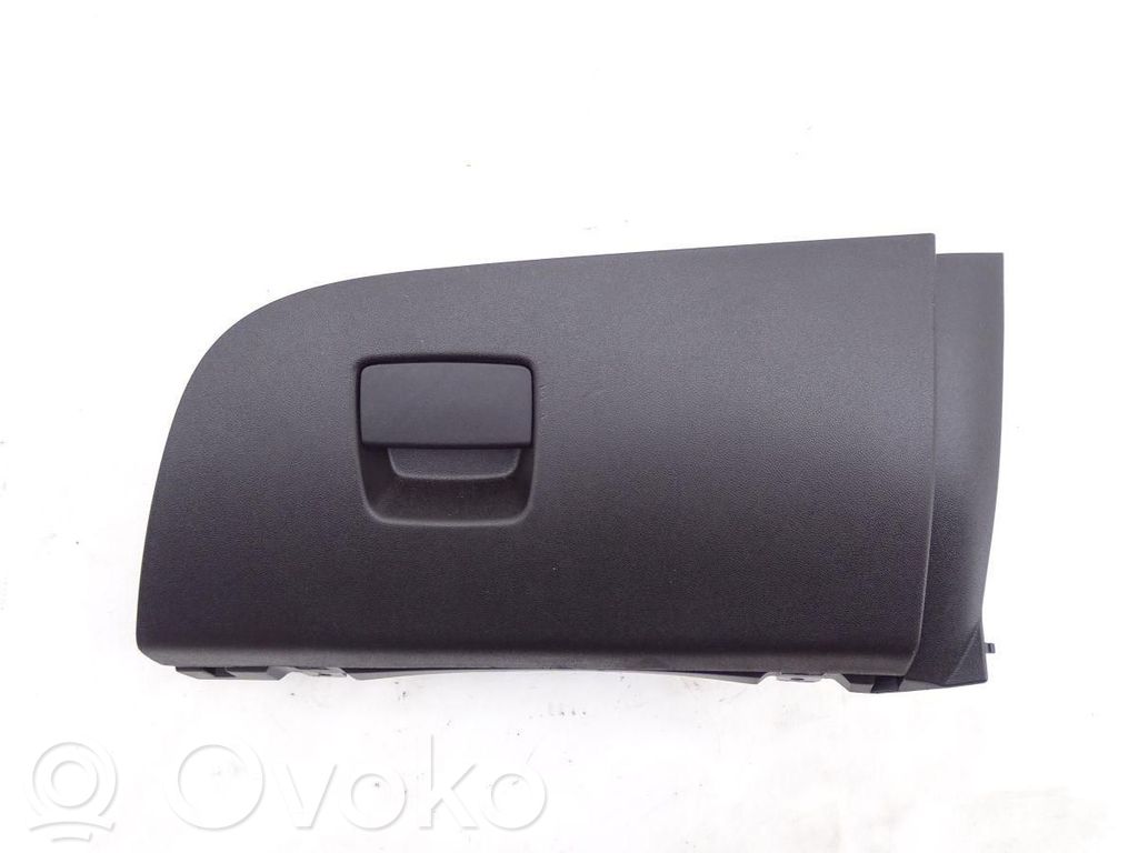 Opel Corsa E Daiktadėžė 