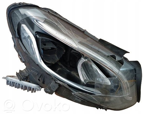 Mercedes-Benz B W246 W242 Lampa przednia 