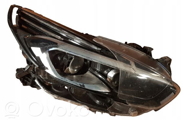 Ford S-MAX Lampa przednia 