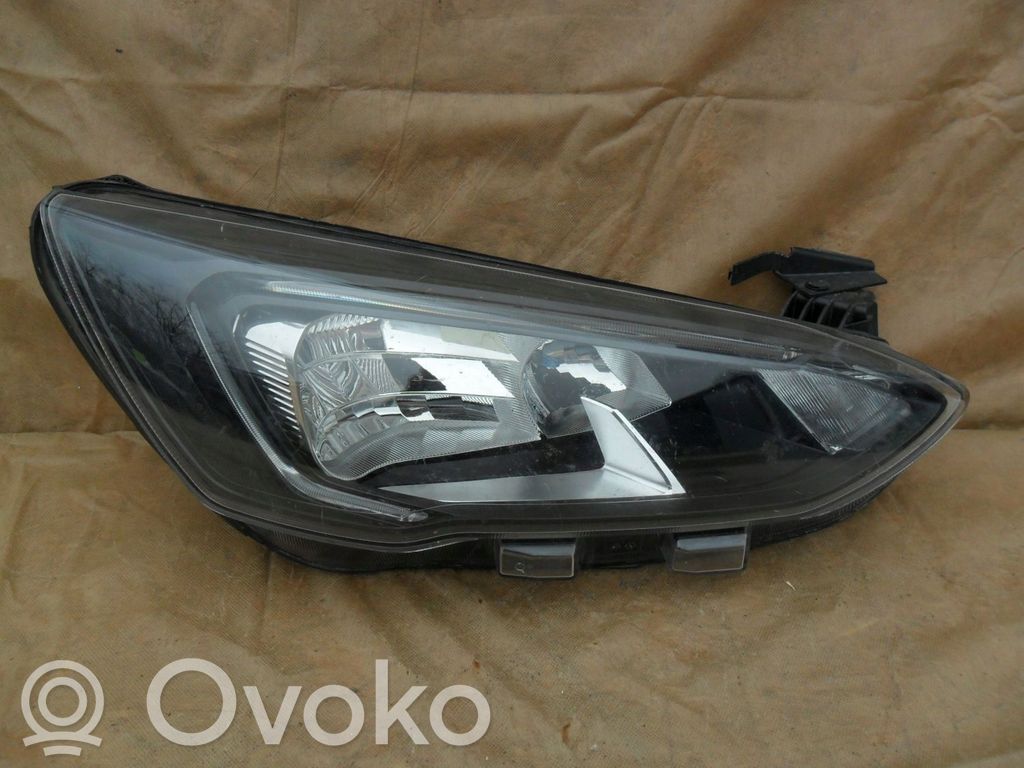 Priekšējais lukturis   MX7B13E014CC