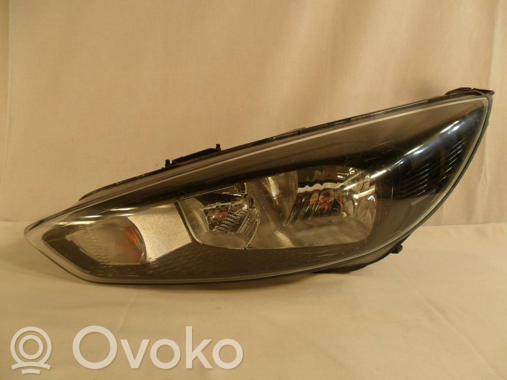 Ford Focus Scheinwerfer 