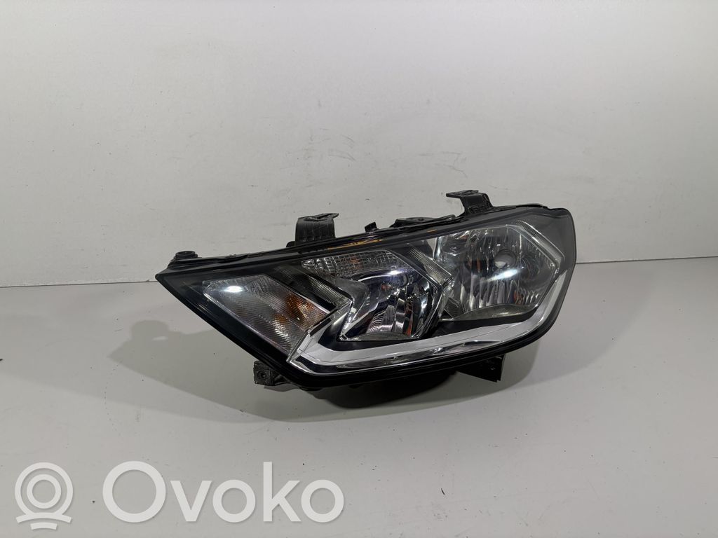 Audi A1 Priekinis žibintas 