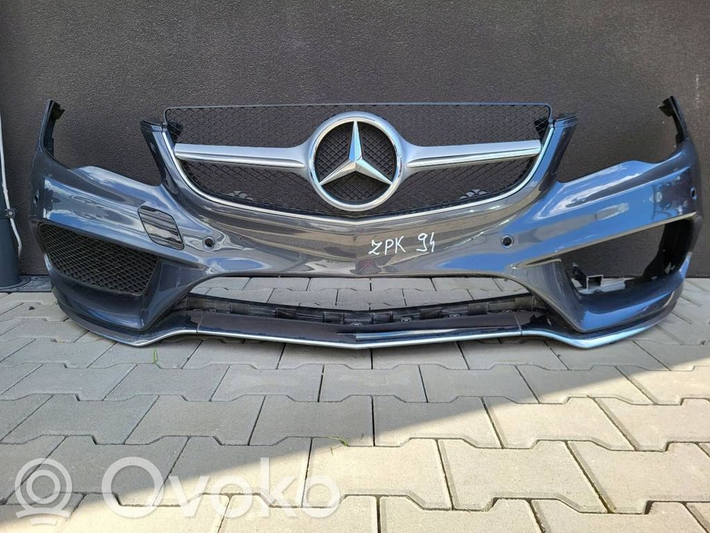 Mercedes-Benz E C207 W207 Etupuskuri 