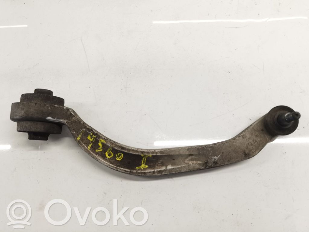 Brazo de suspensión delantero   105845204