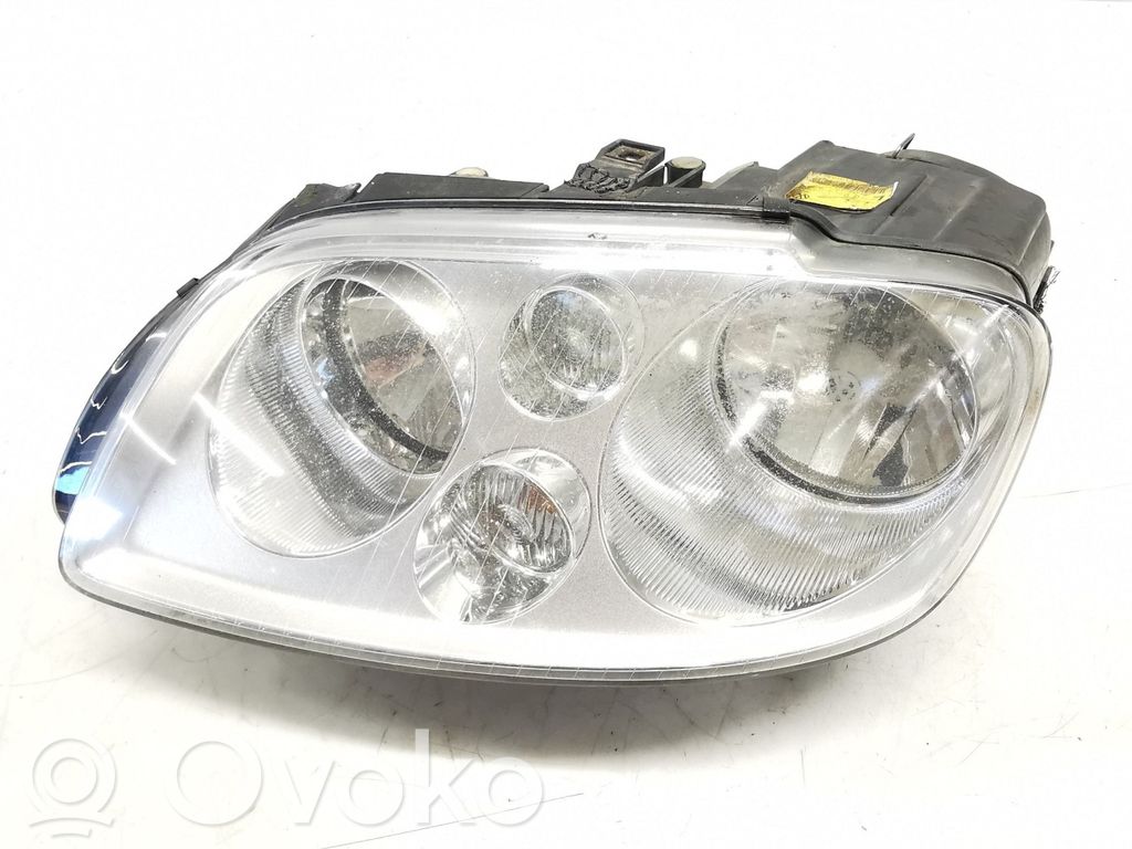 Volkswagen Touran I Faro/fanale 