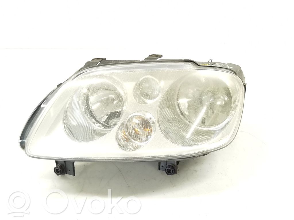 Volkswagen Touran I Far