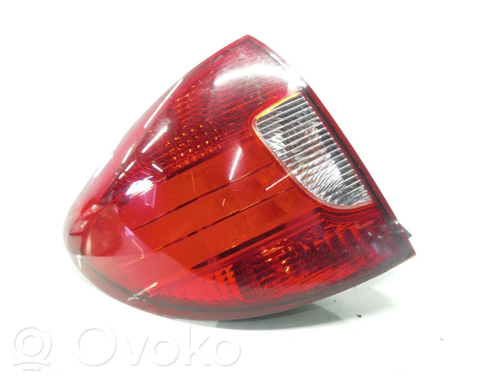 Phare frontale   92401FD070