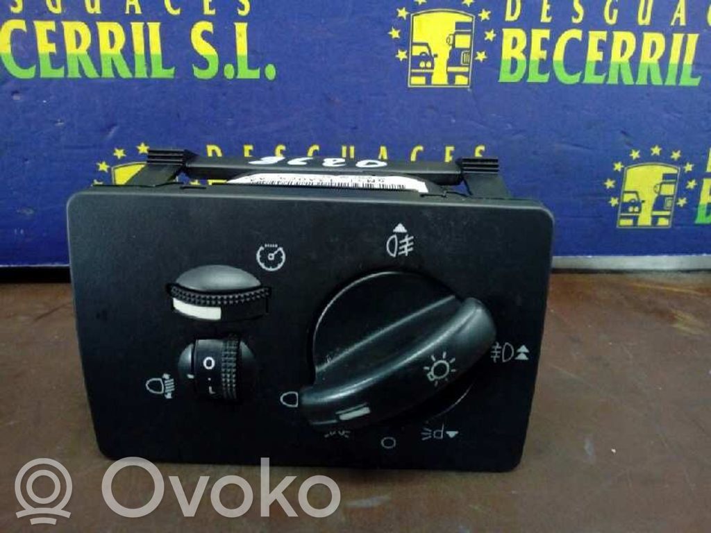 Comutator lumini bord   4M5T13A024AA