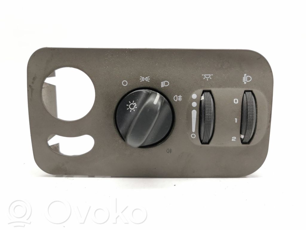 Panel lighting control switch