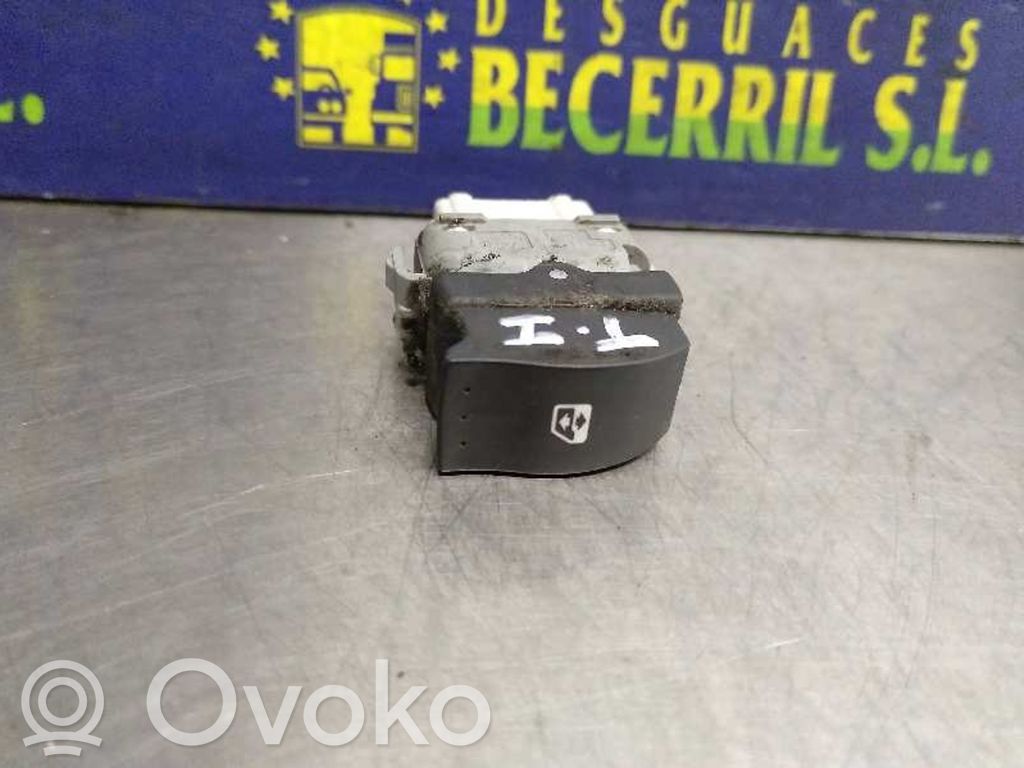 Renault Megane II Interruttore di controllo dell’alzacristalli elettrico