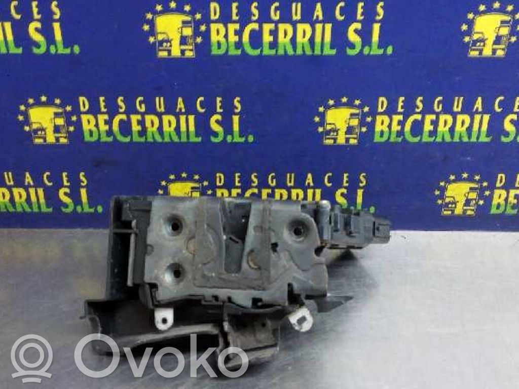 Cerradura de puerta delantera   3M5AR21813ER
