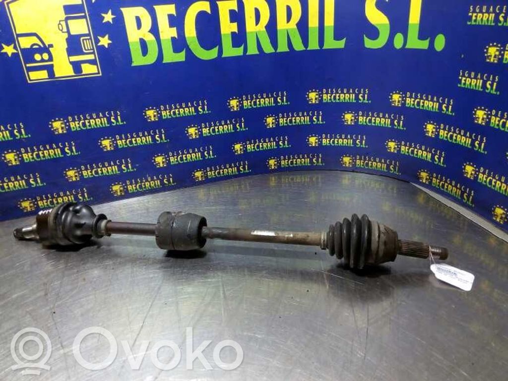 Etuvetoakseli   1537957