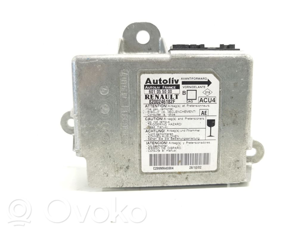 Renault Megane II Unitate/modul de comandă airbaguri 
