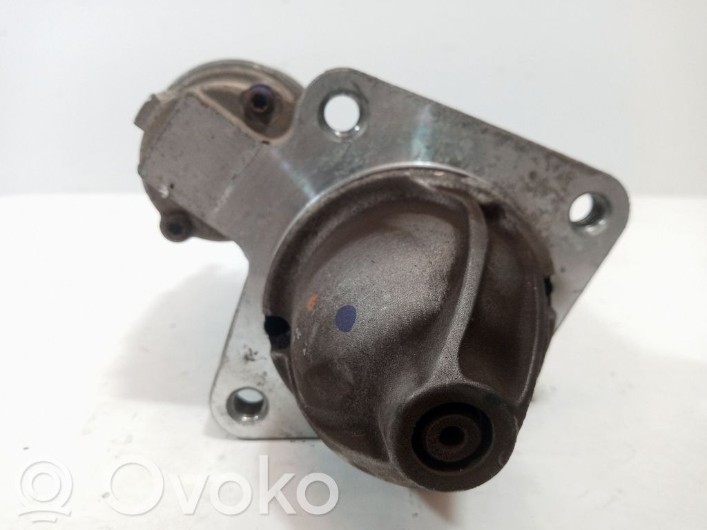 Motor de arranque   8V2111000BC