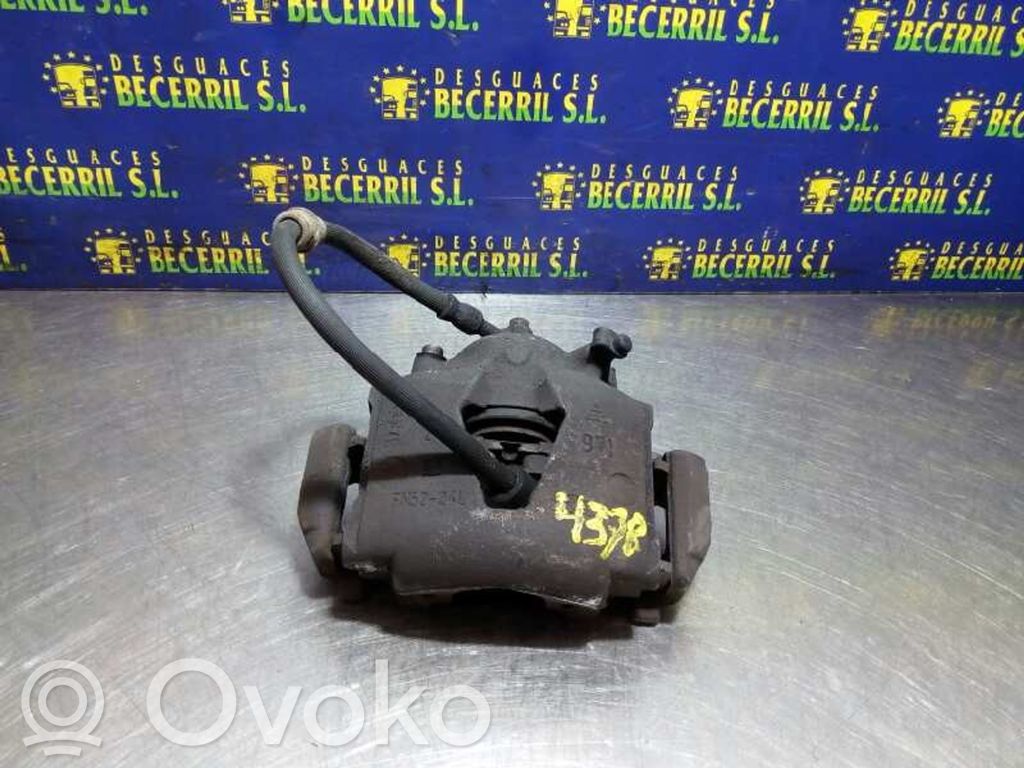 Opel Vectra B Zacisk hamulcowy przedni 