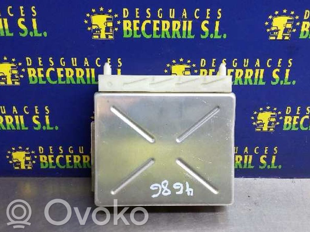 Unidad de control/módulo de la caja de cambios   P30735493,00008863A2