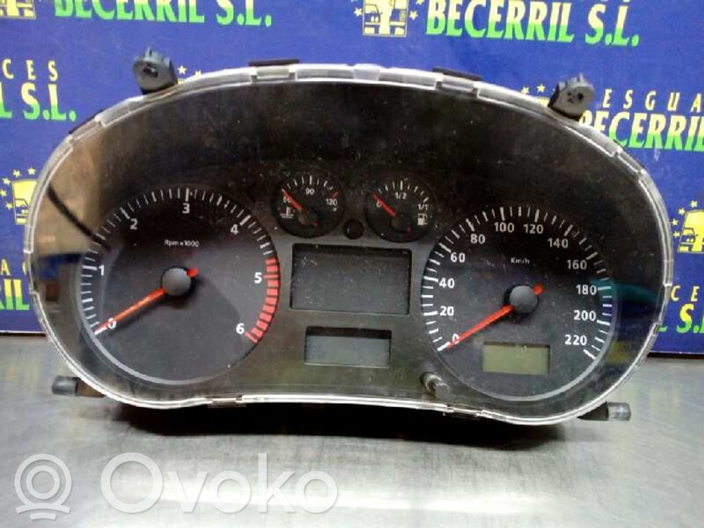 Seat Ibiza II (6k) Licznik / Prędkościomierz 