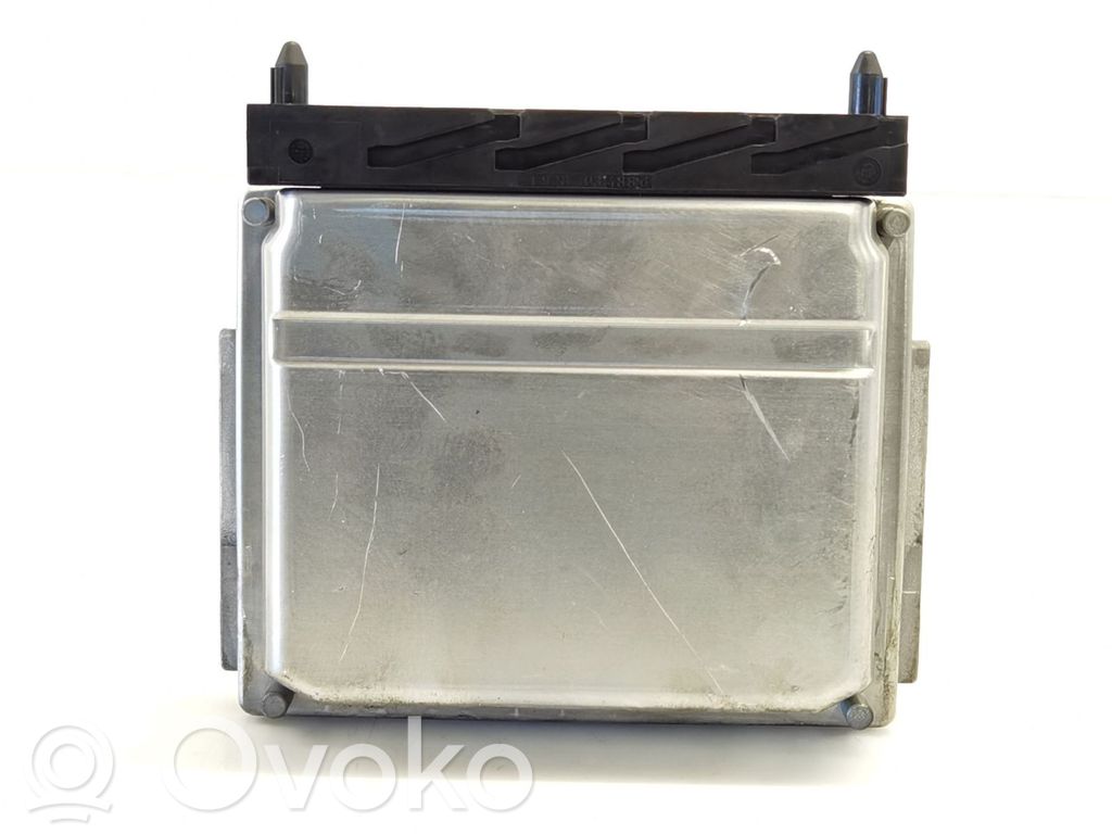 Unidad de control/módulo del motor   08677708A,0281010319