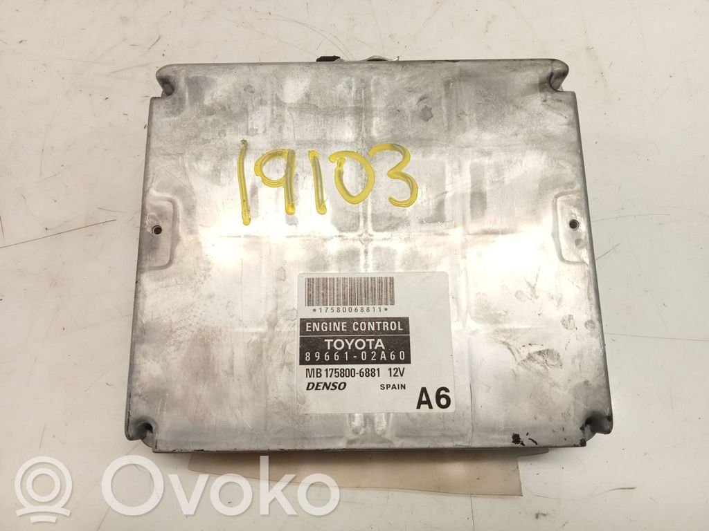 Unidad de control/módulo del motor   8966102A60