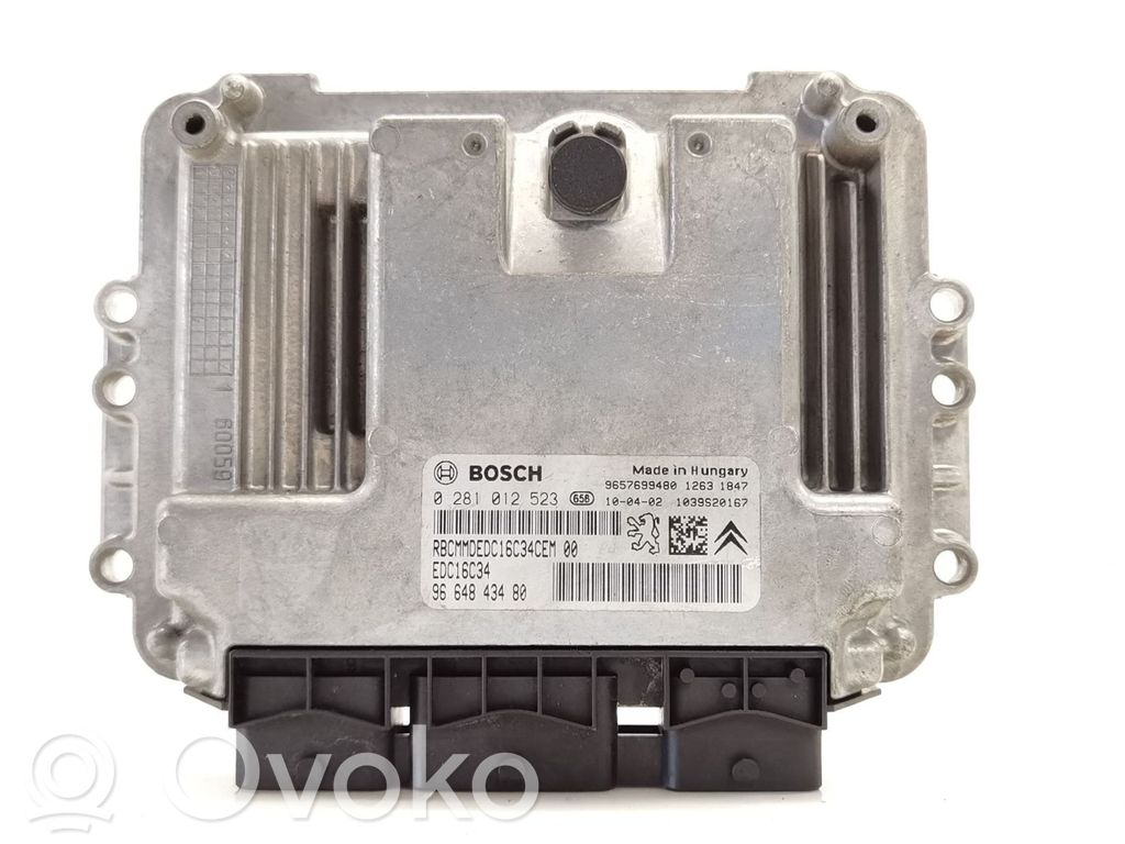 Unidad de control/módulo del motor   0281012523,EDC16C34