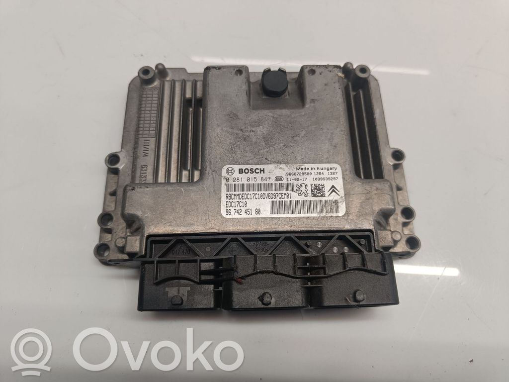 Unidad de control/módulo del motor   9666729580,0281015847,9674245180