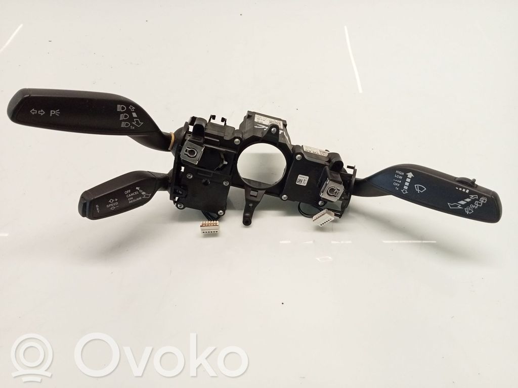 Audi A1 Multifunctional control switch/knob 