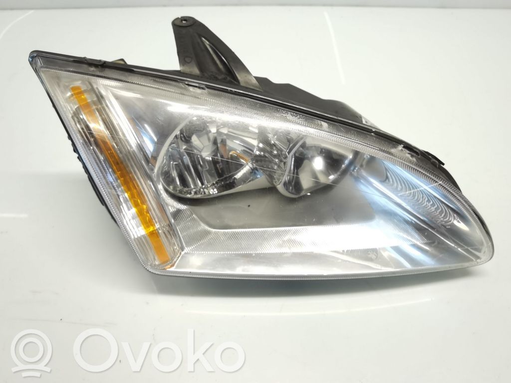 Ford Focus Headlight/headlamp 
